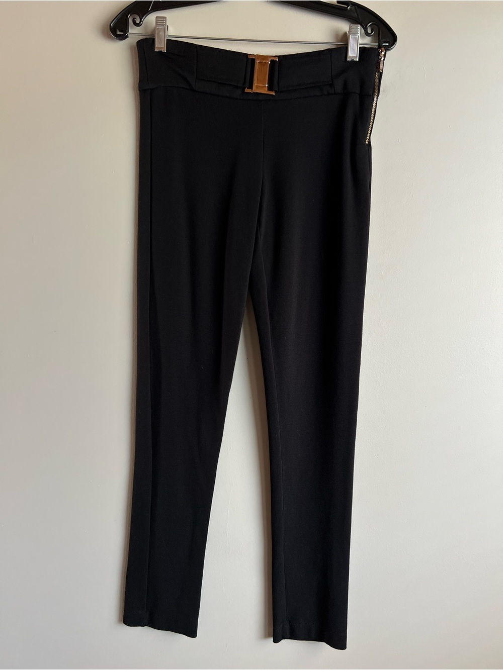 Revamped Black Skinny Pants XS Gold Buckle Stretch Low Rise Slim Leg Trousers